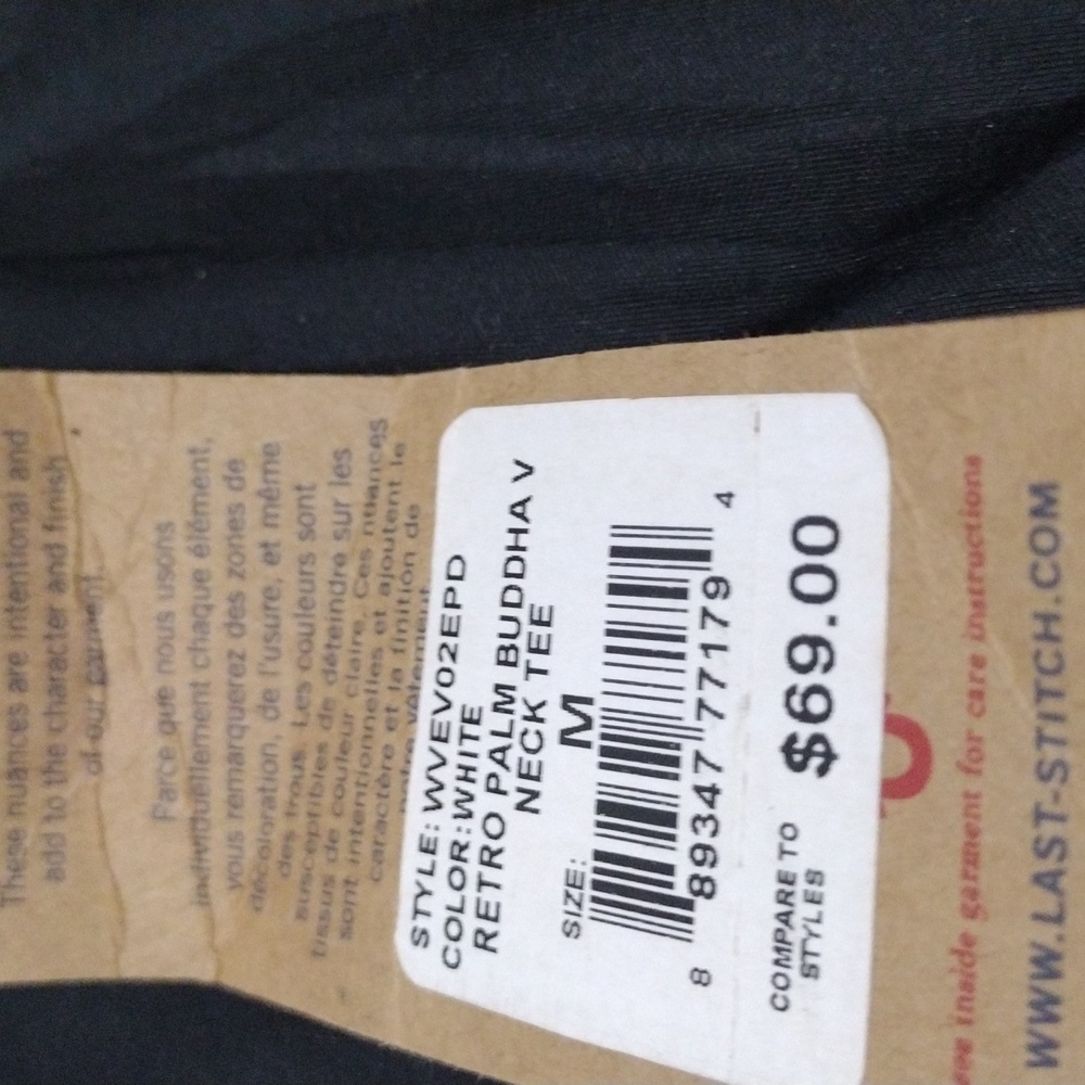 True Religion V Neck - Picture 3 of 6